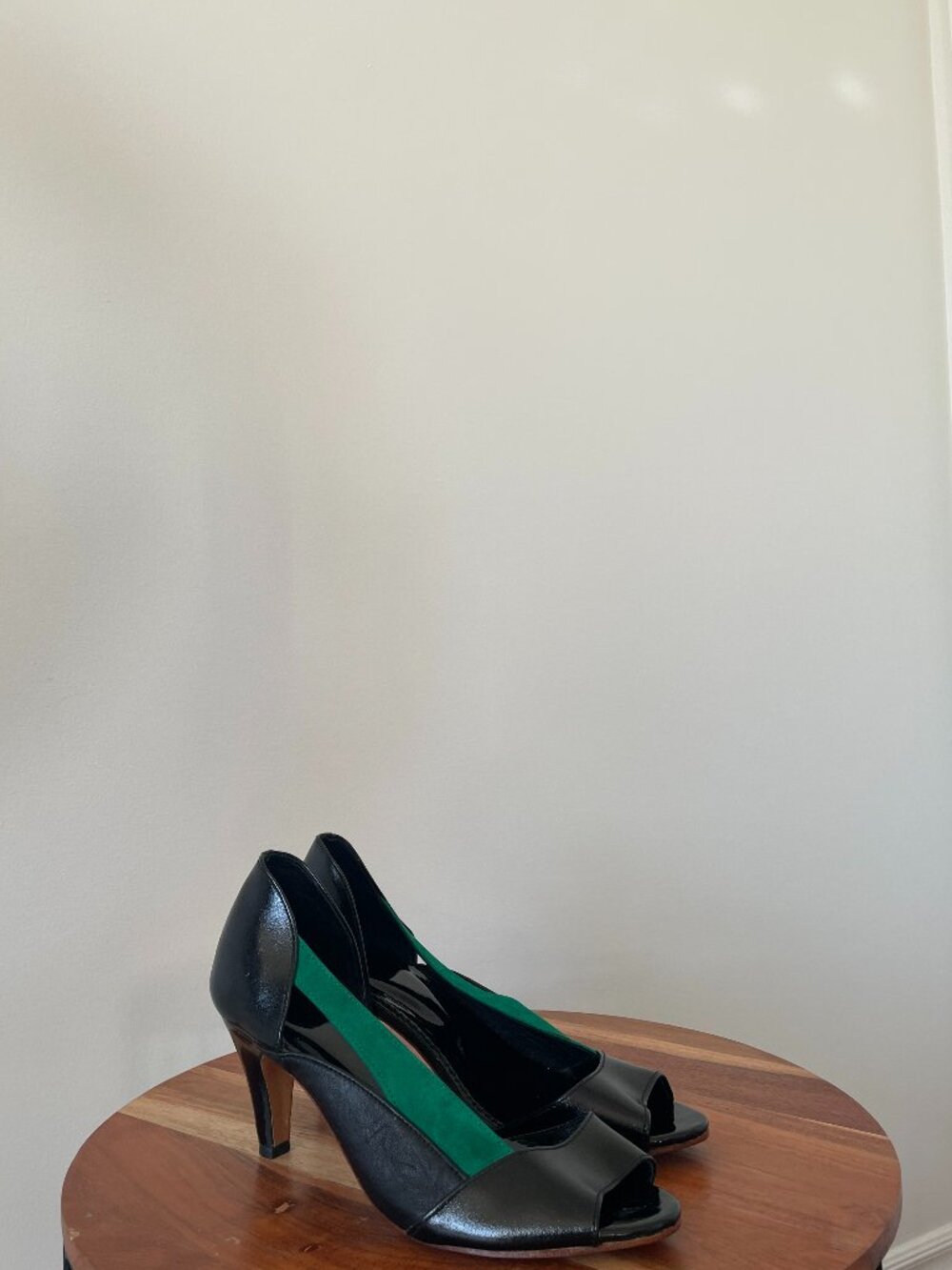 Mogli Black & Green Peep Toe Heels EU 39 • Good Condition